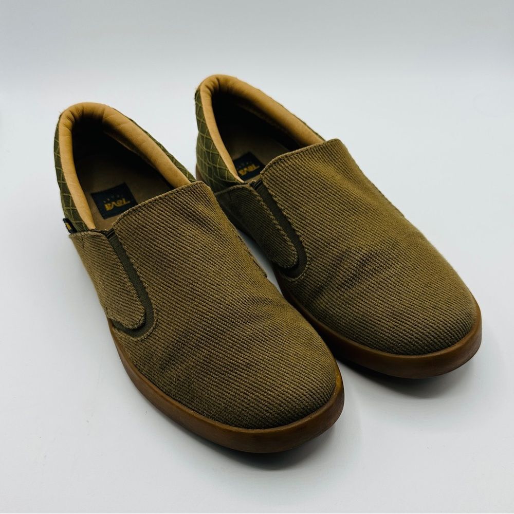 Teva Men's Sterling Slip-On Olive Colored Sneakers Size 8